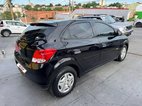 CHEVROLET ONIX 1.0 MPFI LT 8V FLEX 4P MANUAL CHEVROLET ONIX 1.0 MPFI LT 8V FLEX 4P MANUAL
